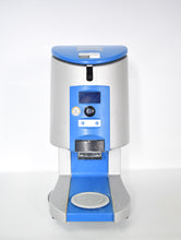 Laden Sie das Bild in den Galerie-Viewer, Amann Girrbach smartbox,  Invest Dosiergerät