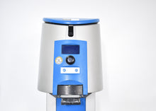 Laden Sie das Bild in den Galerie-Viewer, Amann Girrbach smartbox,  Invest Dosiergerät