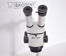Laden Sie das Bild in den Galerie-Viewer, Wild Heerbrugg M38 Mikroskop, Labormikroskop 10x