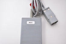 Charger l'image dans la galerie, Harnisch+Rieth Fußschalter, Fußpedalle für alle Strahlgeräte