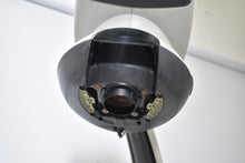 Laden Sie das Bild in den Galerie-Viewer, Vision Mantis Compact Mikroskop