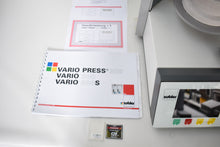 Laden Sie das Bild in den Galerie-Viewer, Zubler Vario Press 300 Presskeramikofen mit Vakuumpumpe